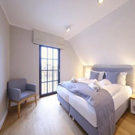 Reetland Am - Luxusplus Reetdachvilla Mit 4 Schlafzimmern, Sauna Und Kamin G13