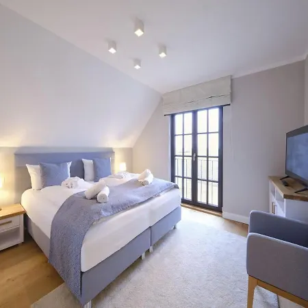 Villa Reetland Am - Luxusplus Reetdachvilla Mit 4 Schlafzimmern, Sauna Und Kamin G13