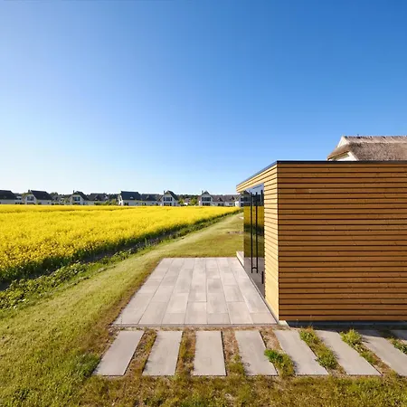 Reetland Am - Luxusplus Reetdachvilla Mit 4 Schlafzimmern, Sauna Und Kamin G13