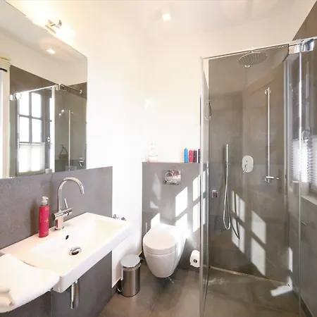 Reetland Am - Luxusplus Reetdachvilla Mit 4 Schlafzimmern, Sauna Und Kamin G13