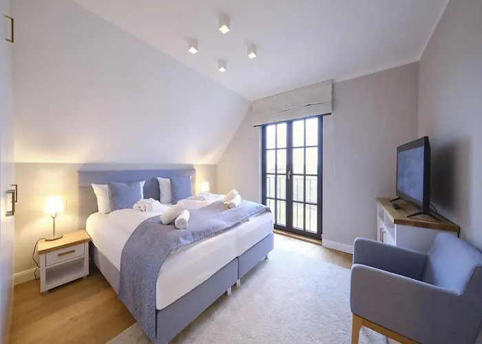 Villa Reetland Am - Luxusplus Reetdachvilla Mit 4 Schlafzimmern, Sauna Und Kamin G13