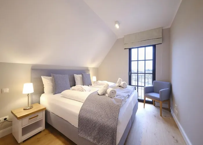 Reetland Am - Luxusplus Reetdachvilla Mit 4 Schlafzimmern, Sauna Und Kamin G13 *