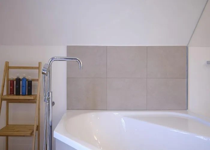 Villa Reetland Am - Luxusplus Reetdachvilla Mit 4 Schlafzimmern, Sauna Und Kamin G13